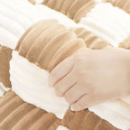 Pet Warm Bed Mat Scratchable Blanket Washable Cushion Couch Protector
